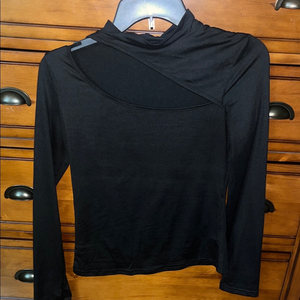 SHEIN Black Asymmetrical Cutout Long Sleeve Top